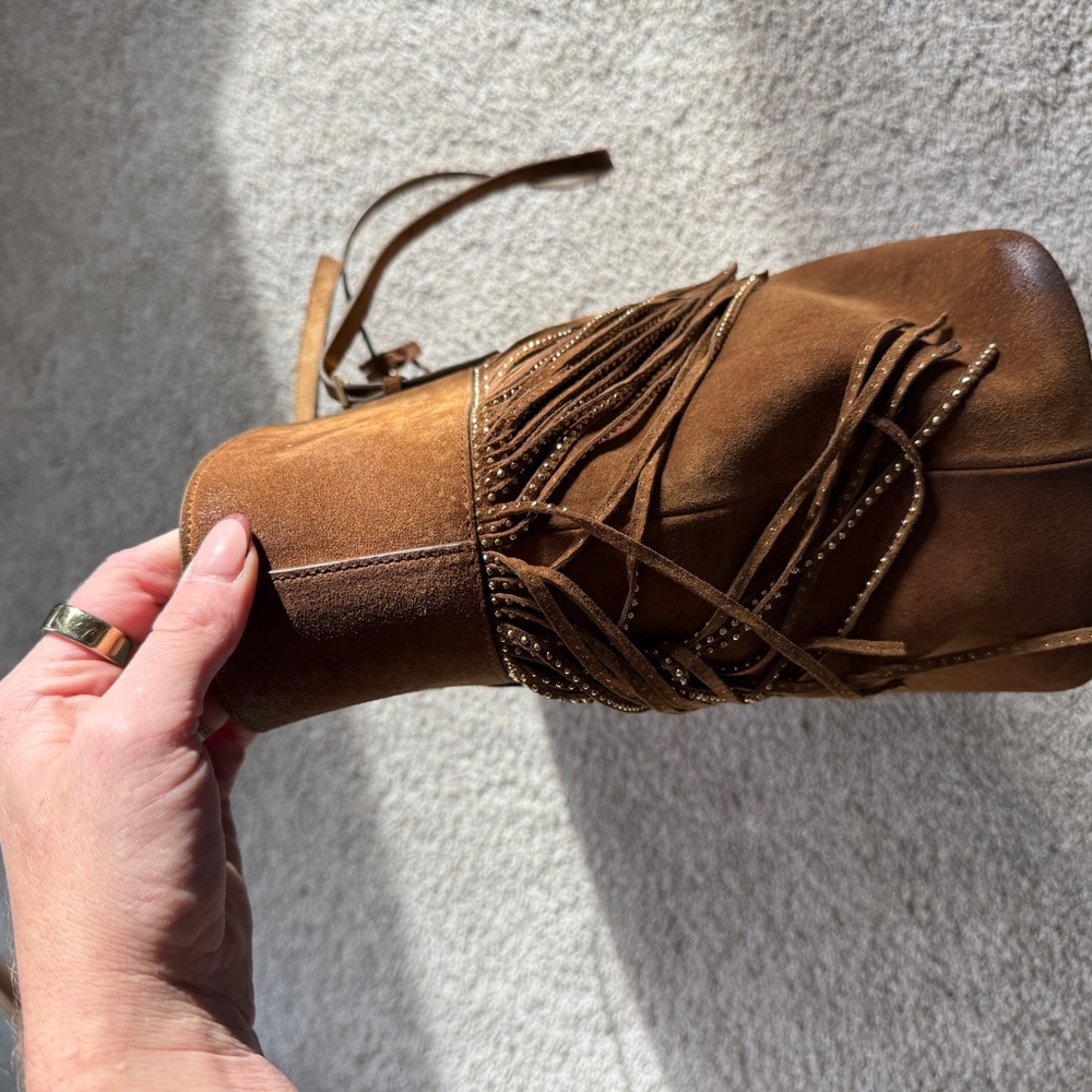 Yves Saint Laurent Tan Suede Fringe Tote - Picture 6 of 10